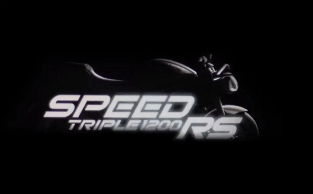 Triumph Speed Triple 1200 RS 2021 [Video teaser] (2)
