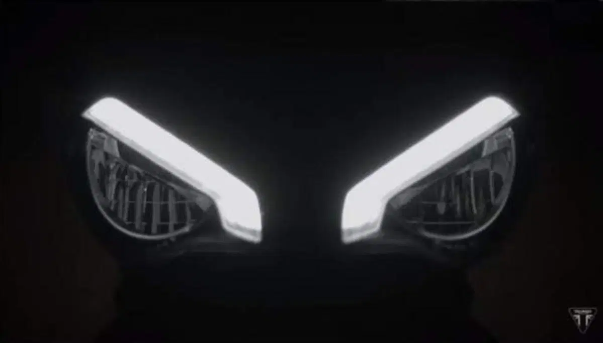 Triumph Speed Triple 1200 RS 2021 [Video teaser] (4)