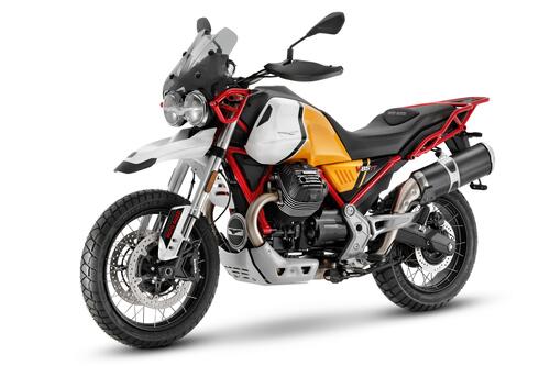 Moto Guzzi V85TT 2021. Arrivano i cerchi tubeless e altro ancora (4)