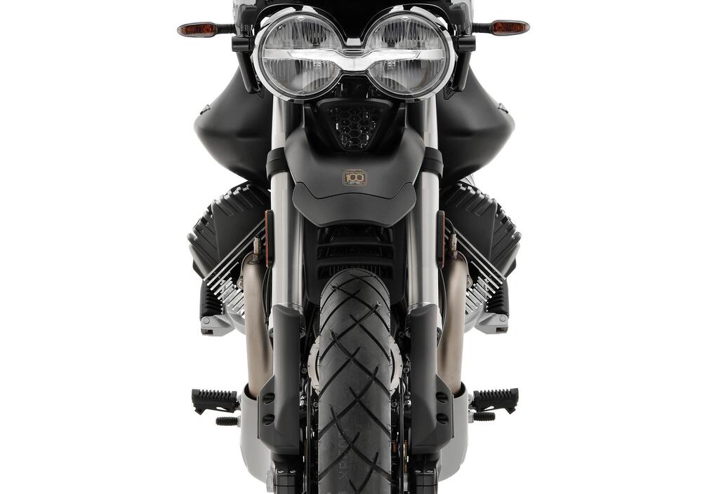 Moto Guzzi V85 TT (2021 - 23) (5)