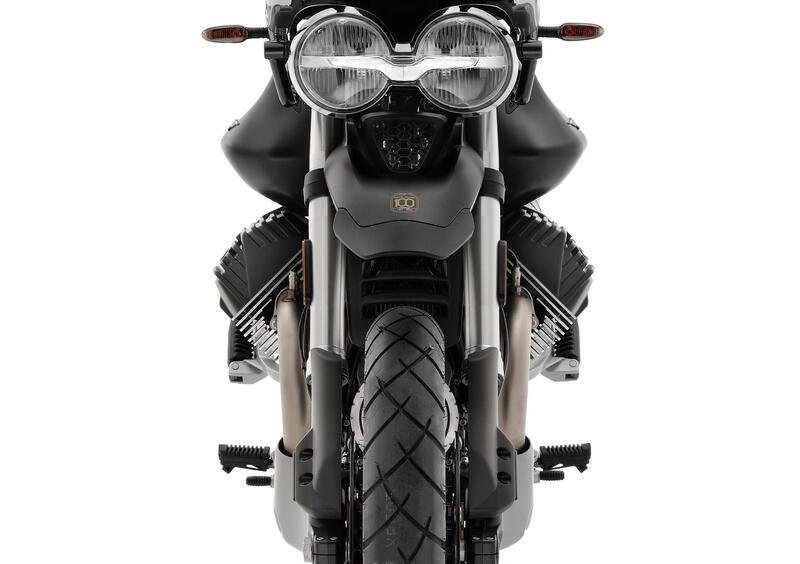 Moto Guzzi V85 V85 TT (2021 - 23) (5)