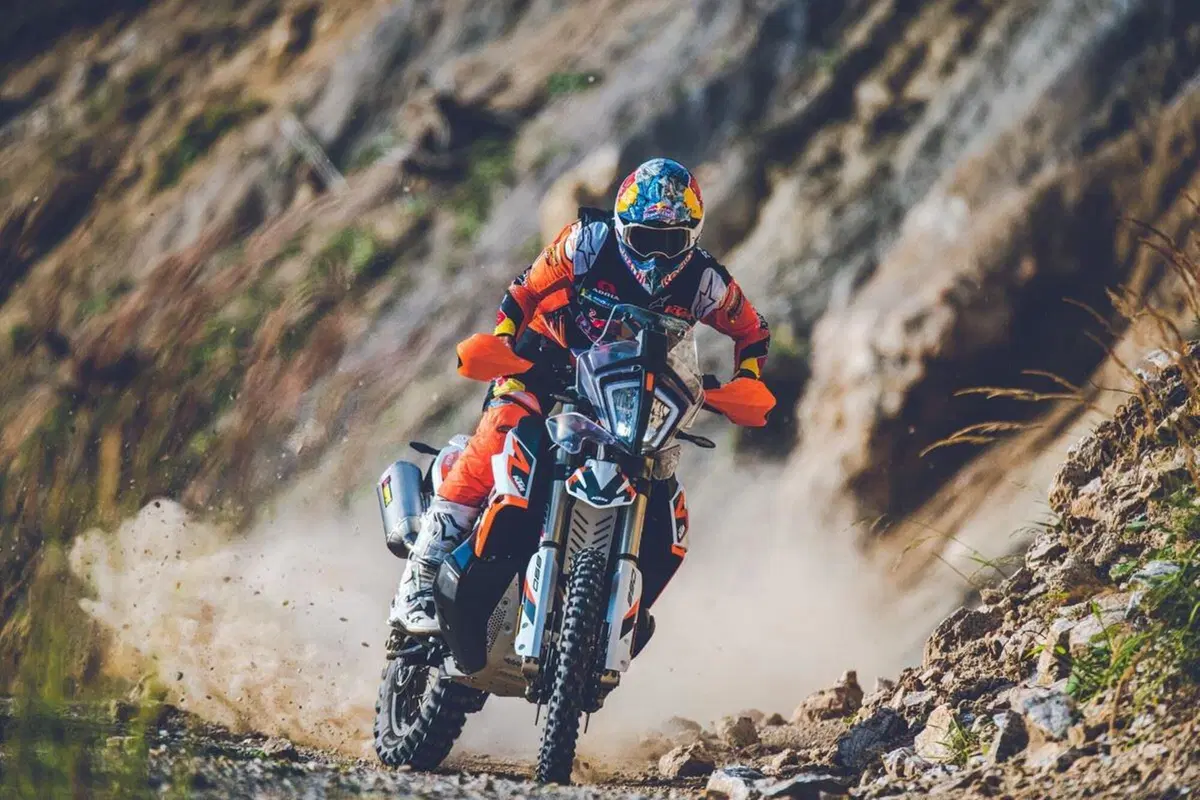 Nuova KTM 890 Adventure R Rally (10)