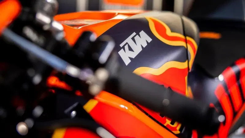 MotoGP. KTM firma con Dorna fino al 2026
