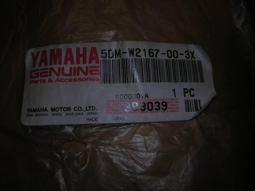 fianco sottosella dx per YAMAHA FZR600S FAZER 2001 (3)