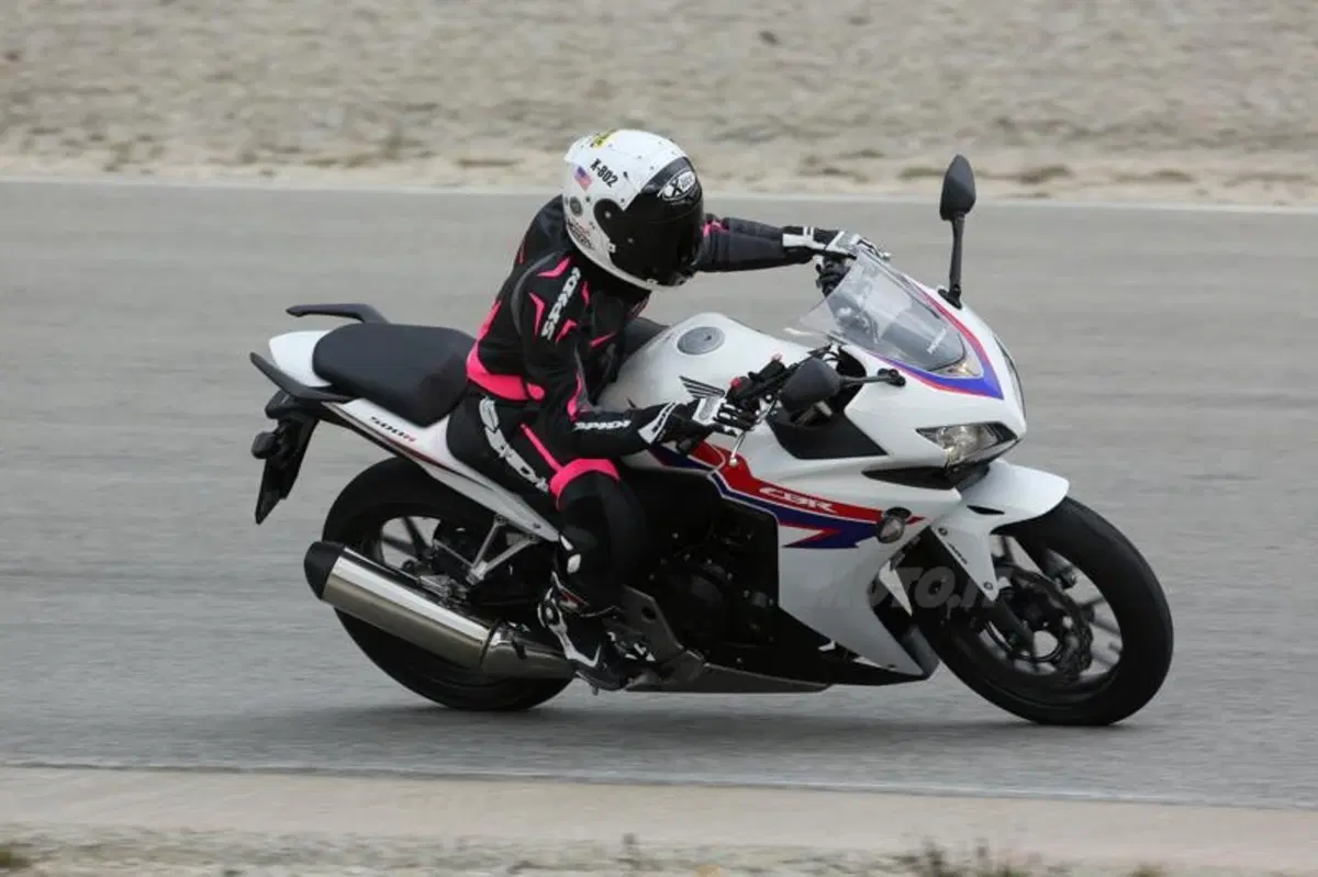 Honda CBR500R  (3)