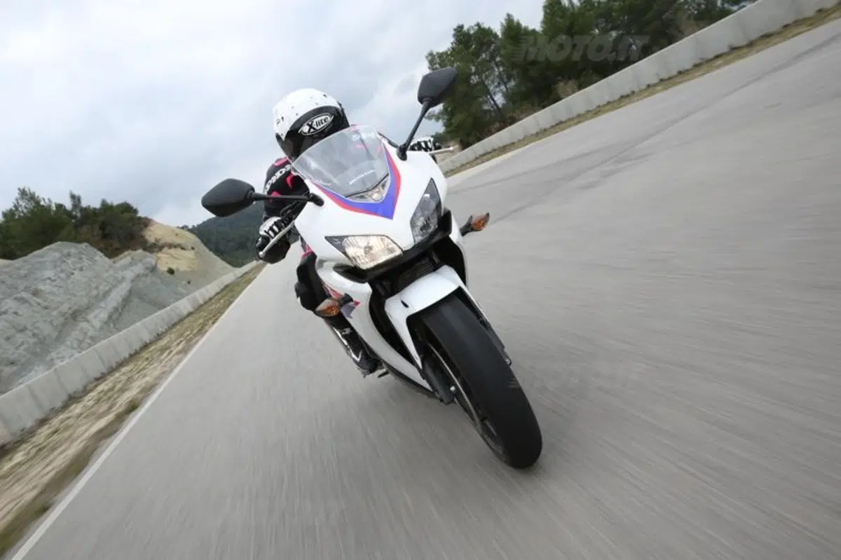 Honda CBR500R  (6)