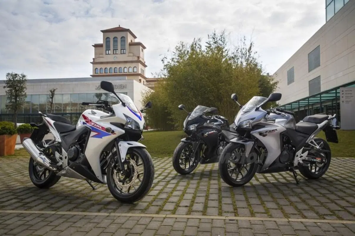Honda CBR500R  (18)