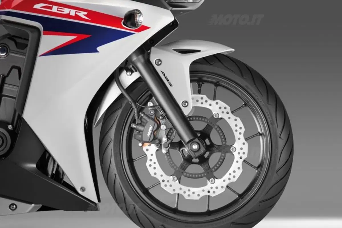 Honda CBR500R  (24)