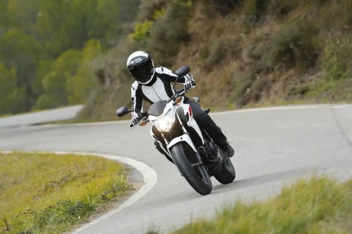 Honda CB500F  (2)