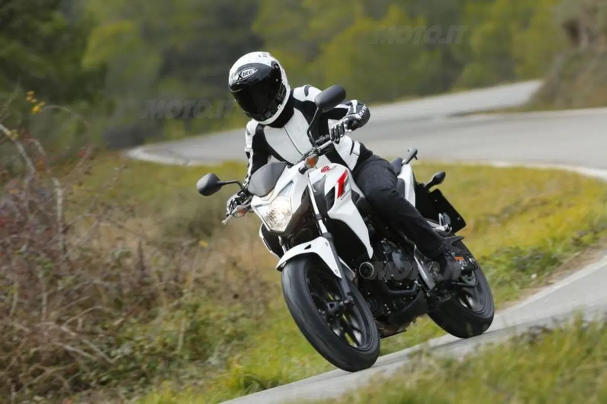 Honda CB500F  (3)