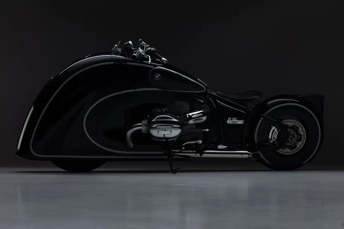 BMW R18 Spirit of Passion by Kingston Customs (3)