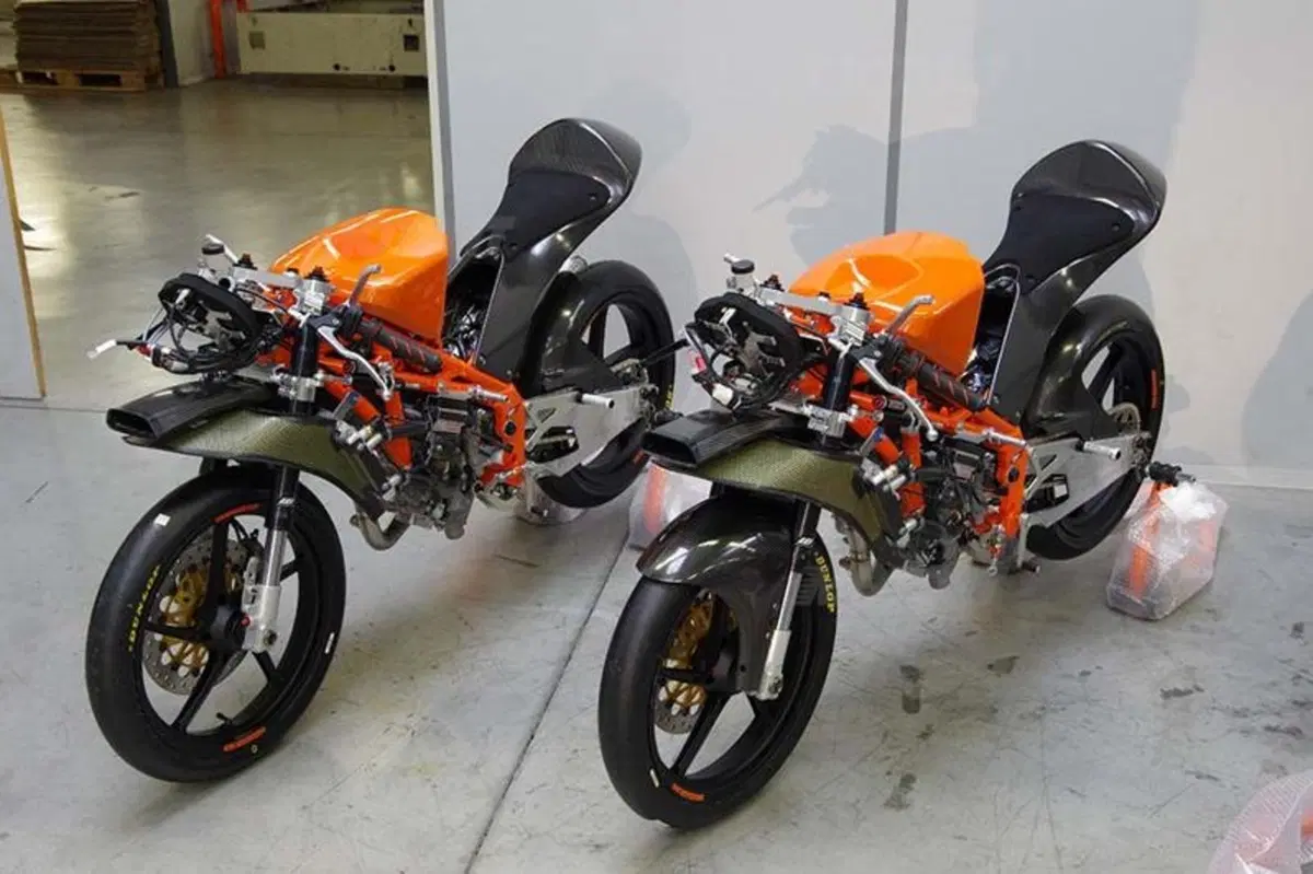 KTM: come nascono la RC250 Moto3 (video) (7)