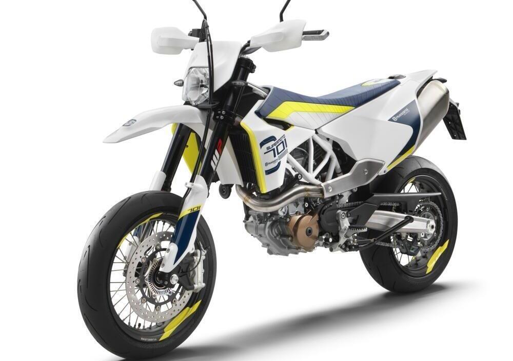 Husqvarna 701 Supermoto (2020)