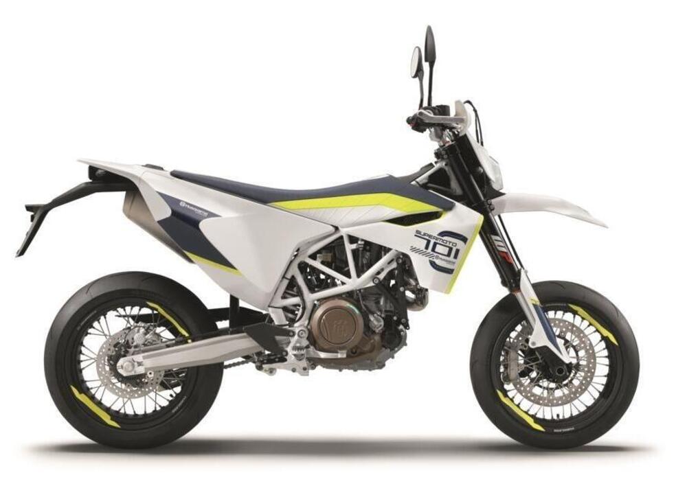 Husqvarna 701 Supermoto (2020) (2)