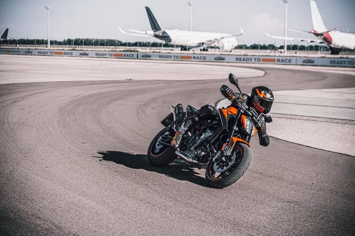 KTM Duke 890 2021, tutto quello che c'è da sapere (12)