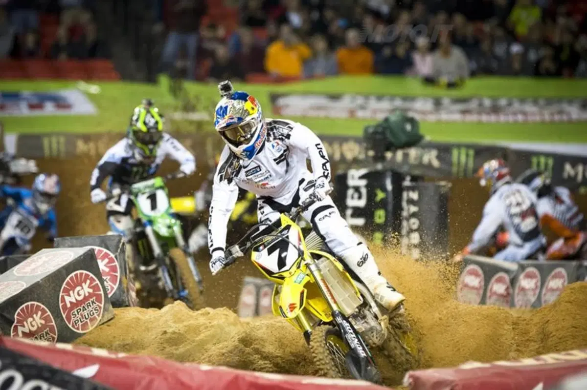 Supercross, Atlanta: Stewart torna alla vittoria 