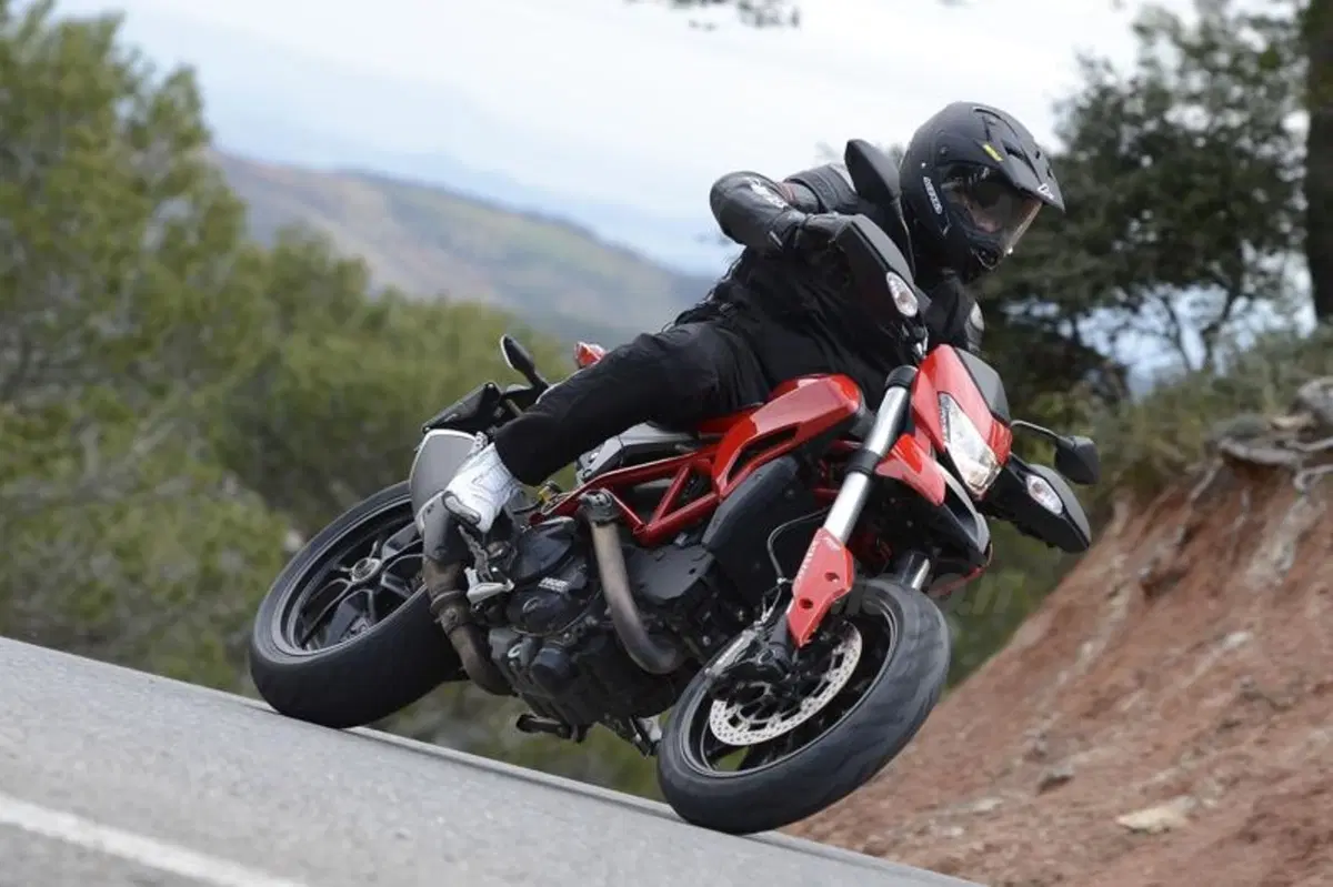 Ducati Hypermotard 2013 
