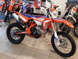 Supermotorace