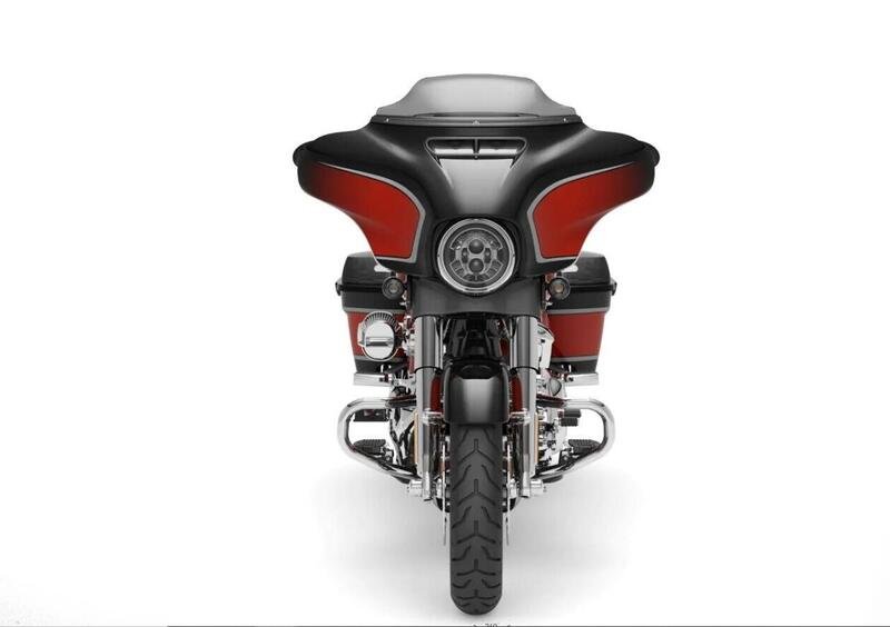 Harley-Davidson CVO - Custom Vehicle Operations 117 Street Glide (2021) - FLHXSE (5)
