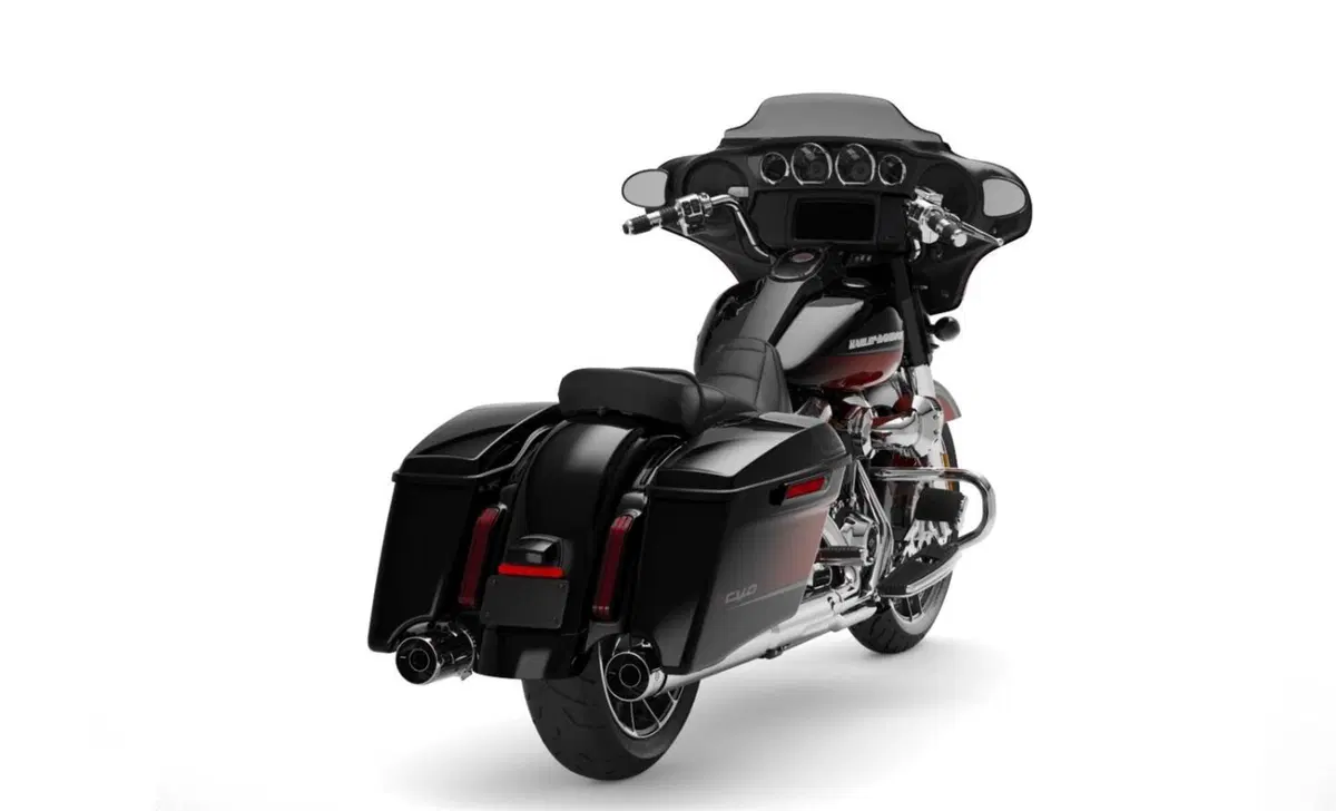 Harley-Davidson CVO - Custom Vehicle Operations 117 Street Glide (2021) - FLHXSE (7)