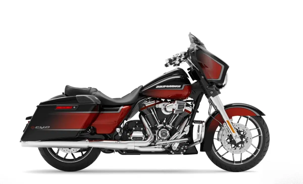 Harley-Davidson CVO - Custom Vehicle Operations 117 Street Glide (2021) - FLHXSE (9)