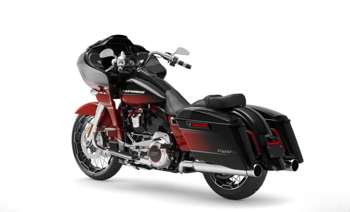 Harley-Davidson CVO - Custom Vehicle Operations 117 Road Glide (2021) (7)