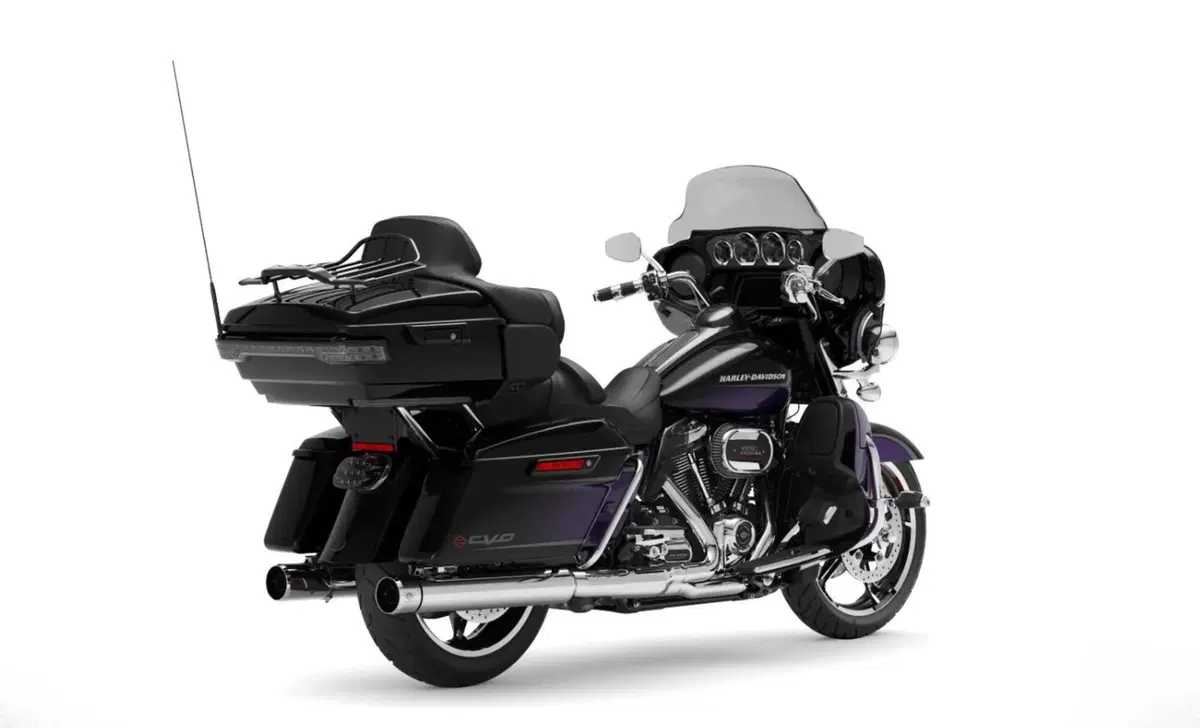 Harley-Davidson CVO - Custom Vehicle Operations 117 Limited (2021) - FLHTKSE (5)