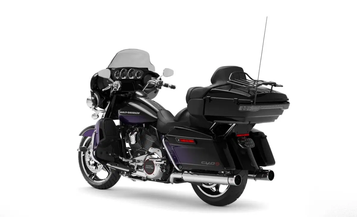 Harley-Davidson CVO - Custom Vehicle Operations 117 Limited (2021) - FLHTKSE (9)