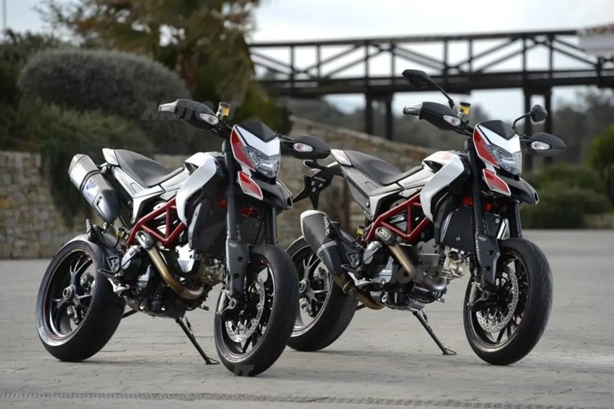 Ducati Hypermotard 2013  (30)