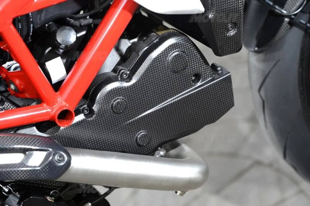 Ducati Hypermotard 2013  (41)