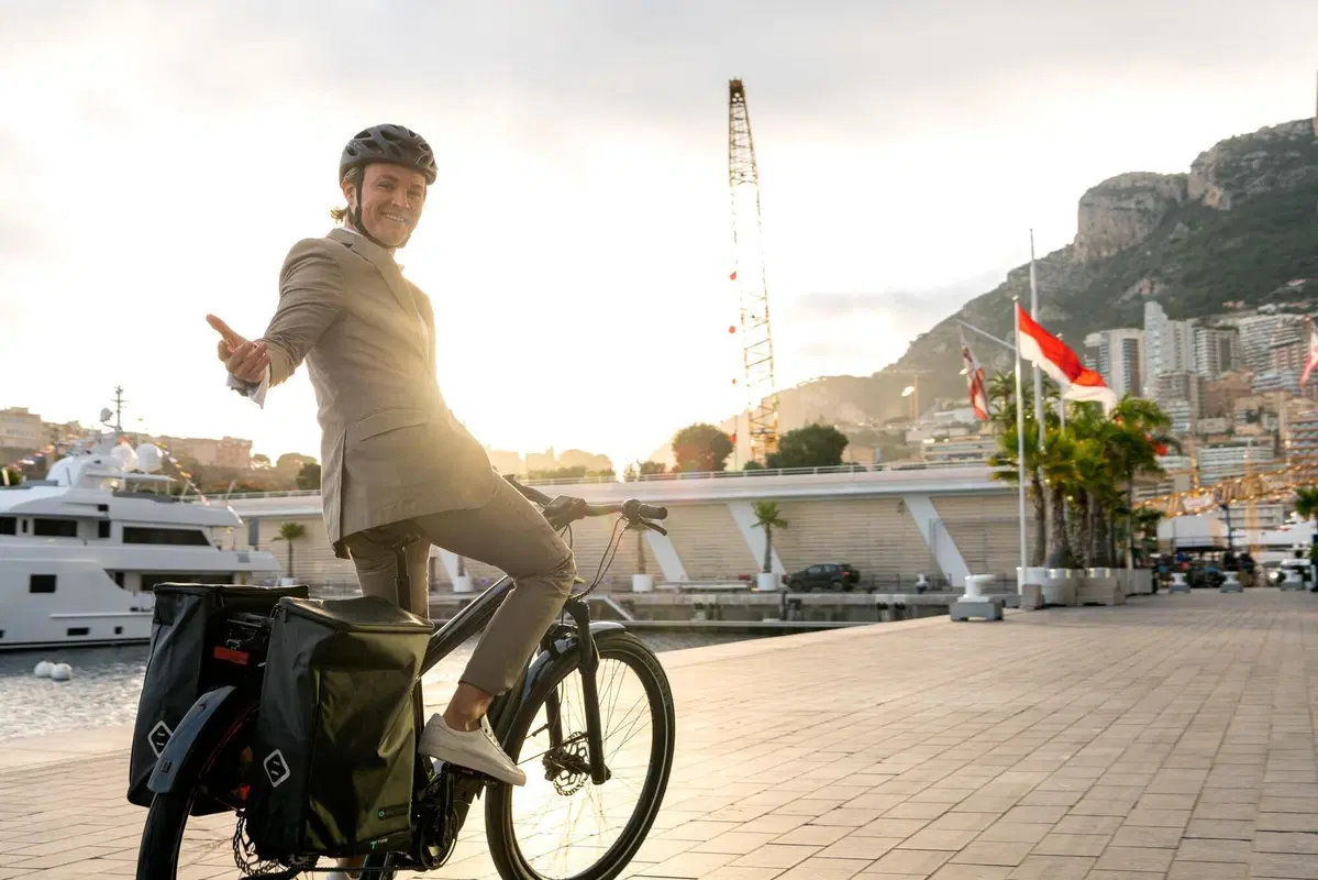 e-Omnia il nuovo progetto eBike di Bianchi che mette in sella Nico Rosberg (2)