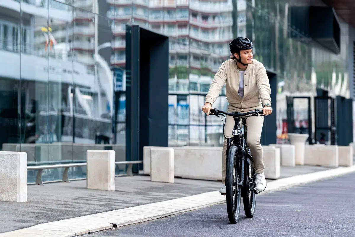 e-Omnia il nuovo progetto eBike di Bianchi che mette in sella Nico Rosberg (4)