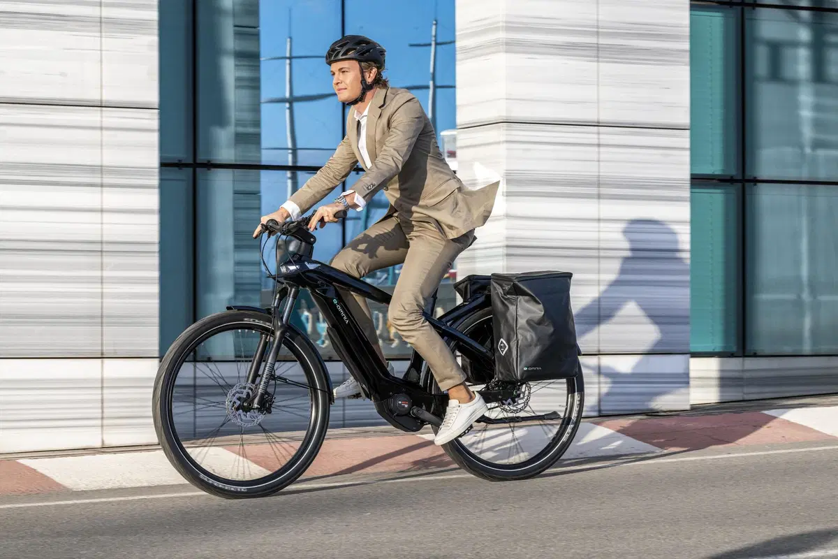 e-Omnia il nuovo progetto eBike di Bianchi che mette in sella Nico Rosberg (6)