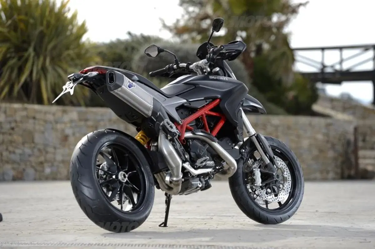 Ducati Hypermotard 2013  (49)