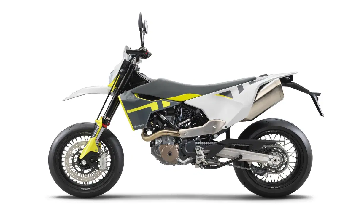 Si rinnovano le Husqvarna 701 Enduro e 701 Supermoto 2021
