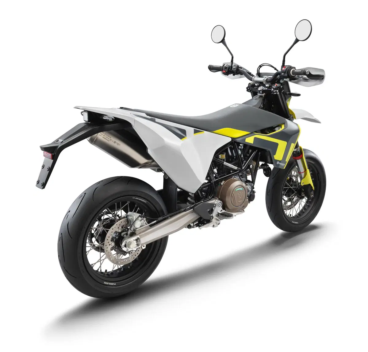 Si rinnovano le Husqvarna 701 Enduro e 701 Supermoto 2021 (3)