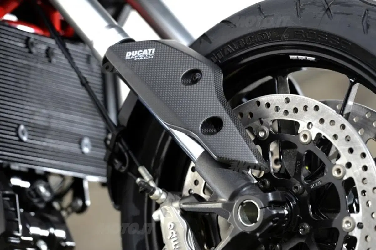 Ducati Hypermotard 2013  (55)