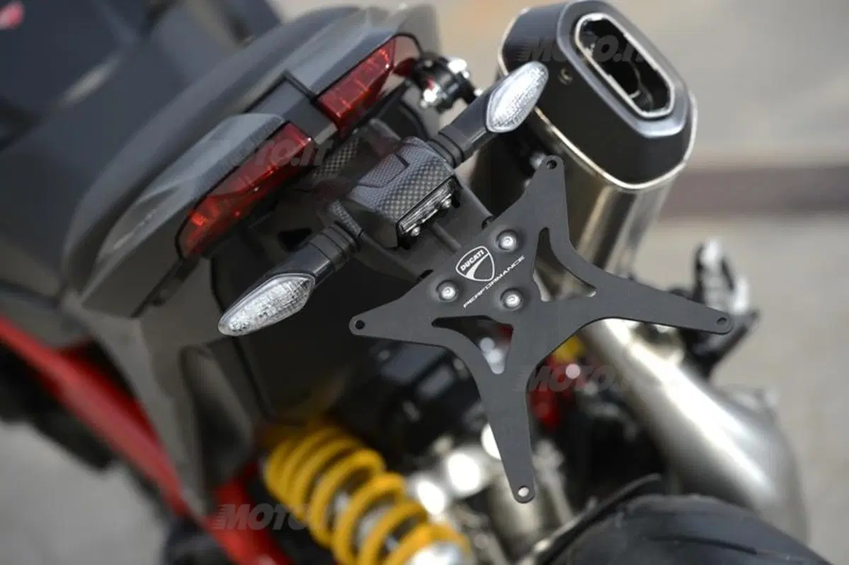 Ducati Hypermotard 2013  (56)
