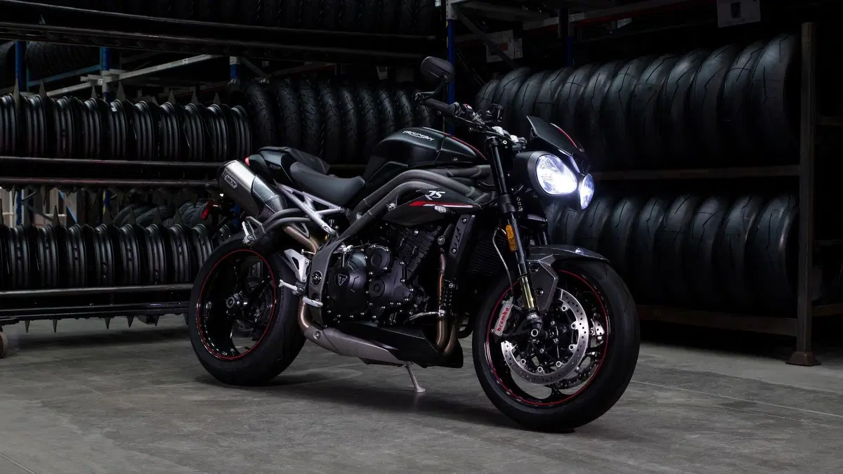 Triumph Speed Triple: i modelli dalla prima all'ultima (7)