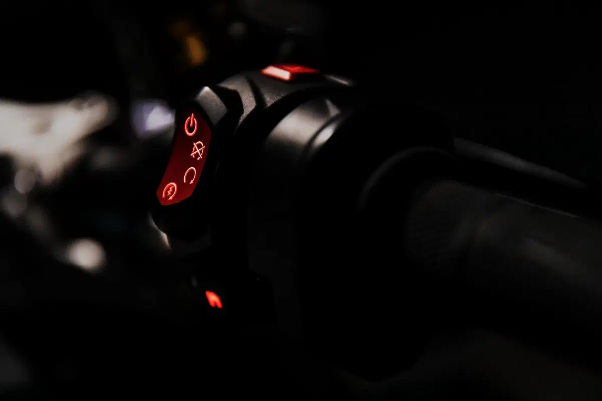 Triumph Speed Triple 1200 RS: tutti i dati e le immagini (2)