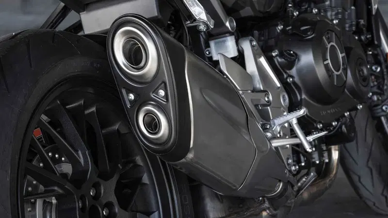 Honda CB 1000 R (2021 - 25) (8)