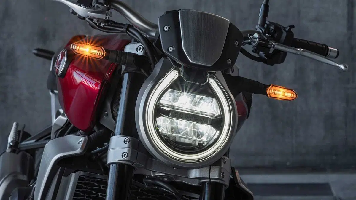 Honda CB 1000 R (2021 - 25) (9)