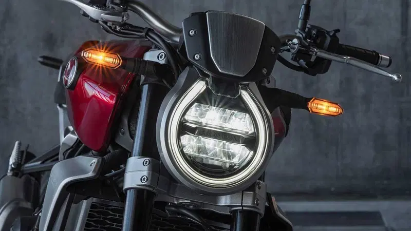 Honda CB 1000 R (2021 - 25) (9)