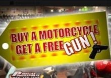 Compra una moto, ti regalo una pistola