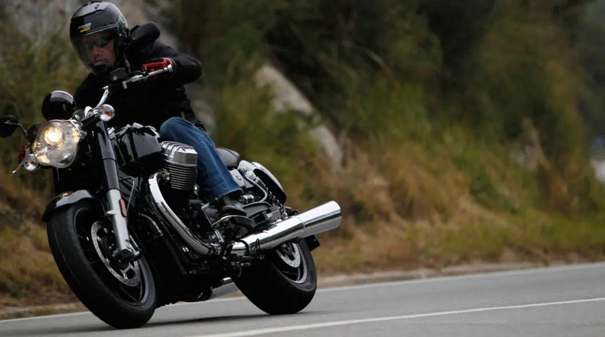 Moto Guzzi California Custom 1400 (6)