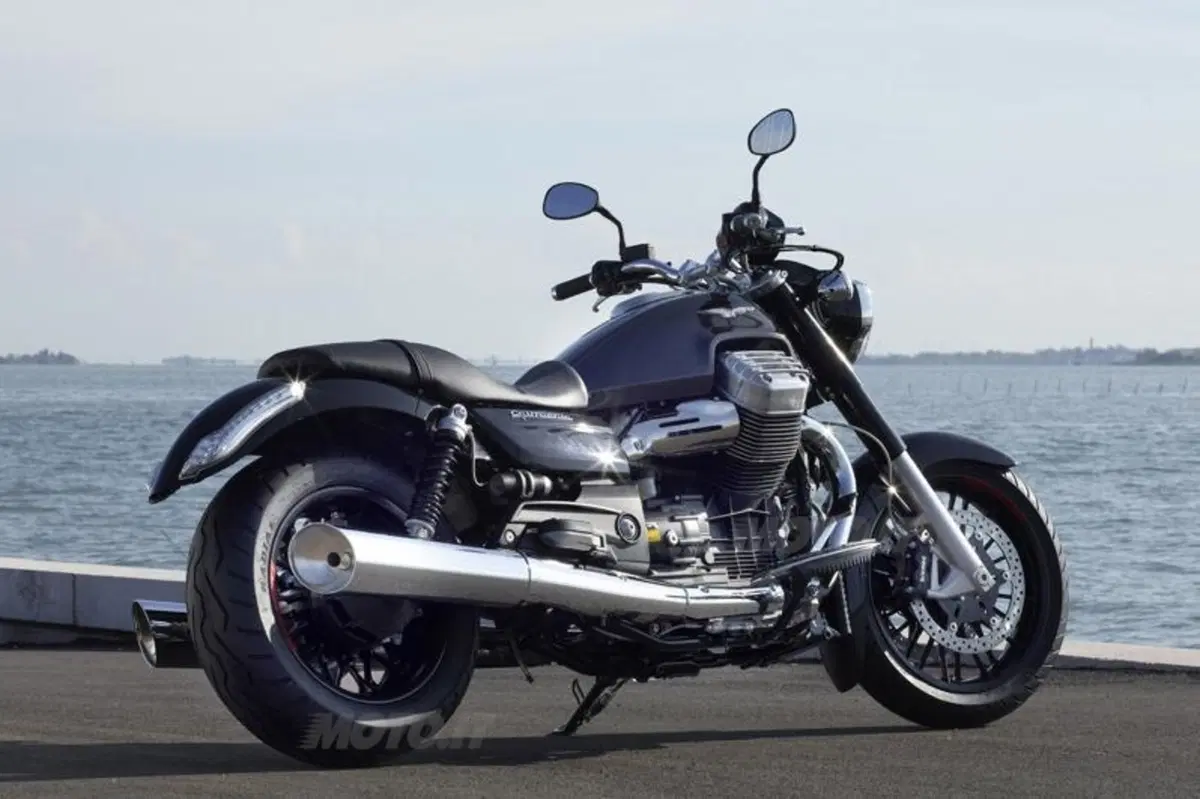 Moto Guzzi California Custom 1400 (19)
