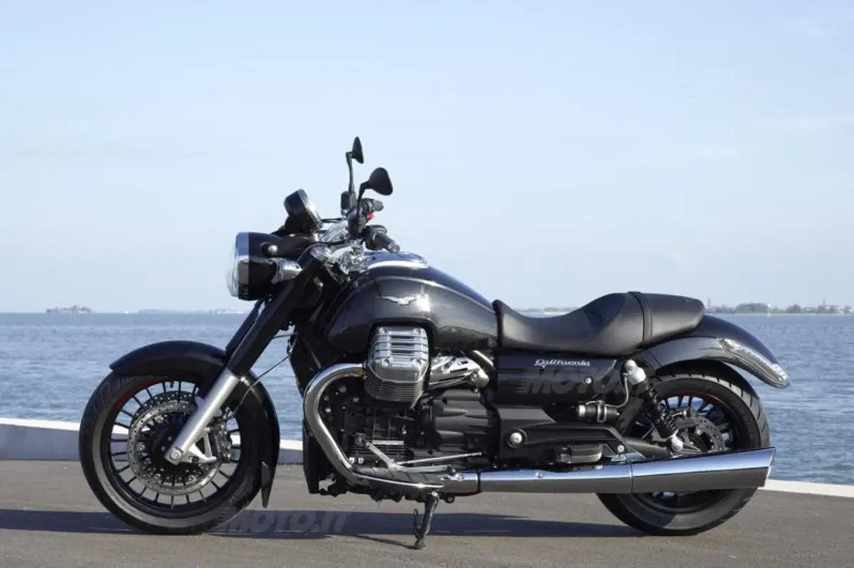 Moto Guzzi California Custom 1400 (20)
