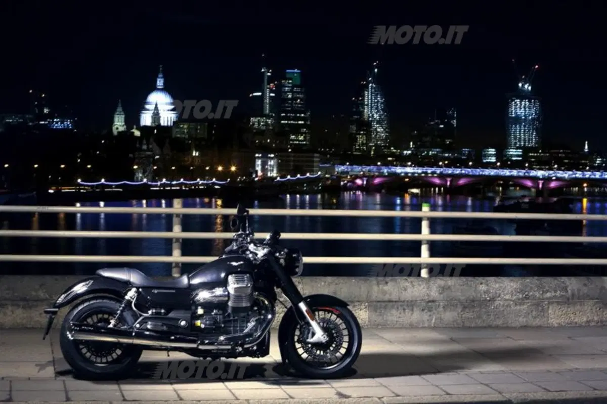 Moto Guzzi California Custom 1400 (30)