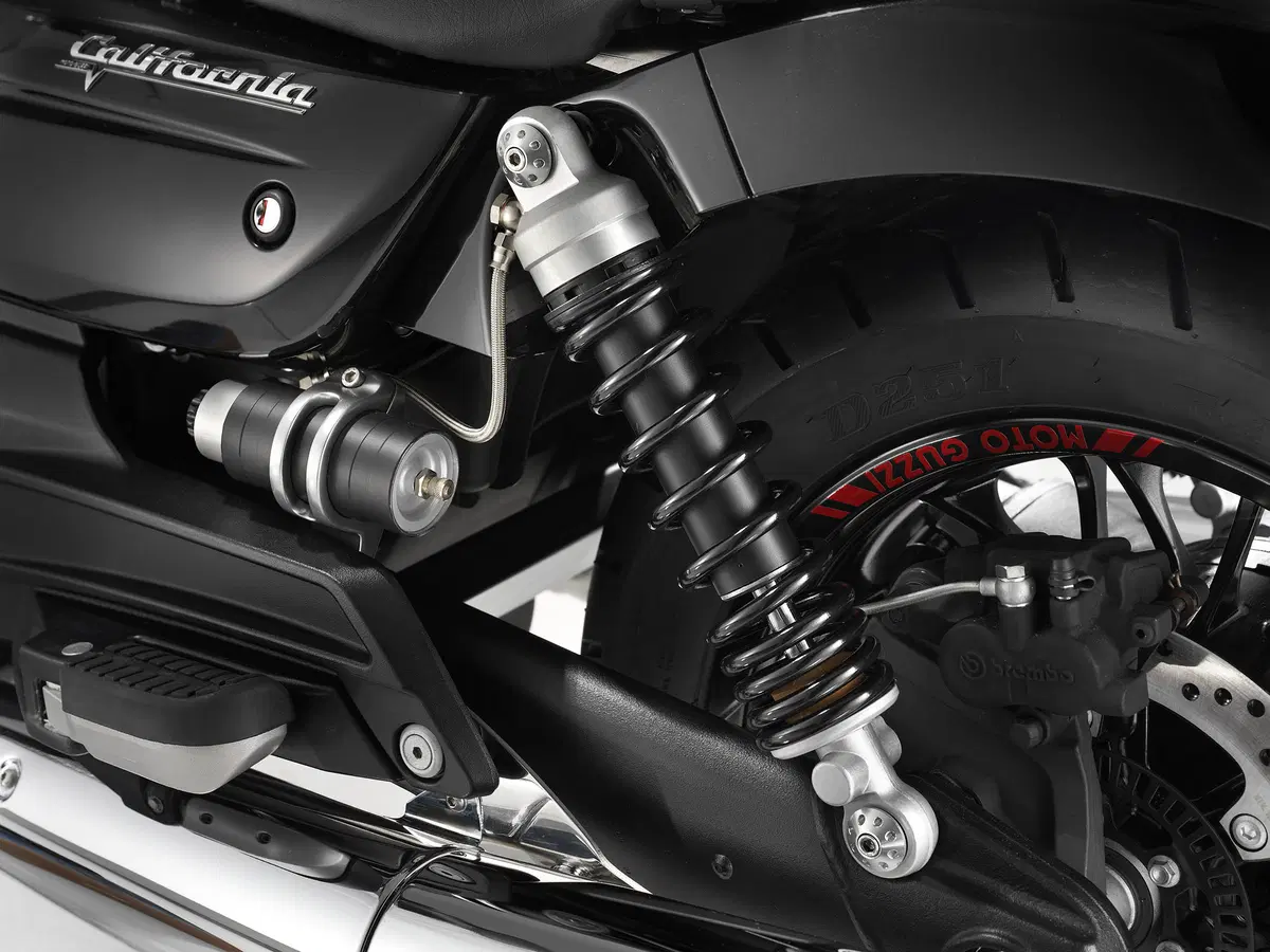 Moto Guzzi California Custom 1400 (42)