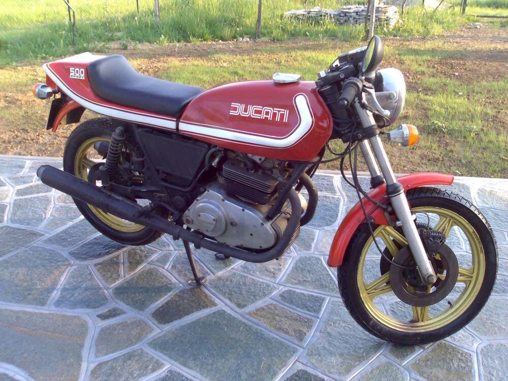 Ducati 500 Sport Desmo (2)